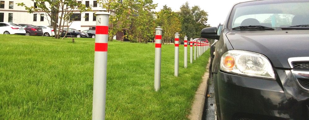 Парковочные столбики