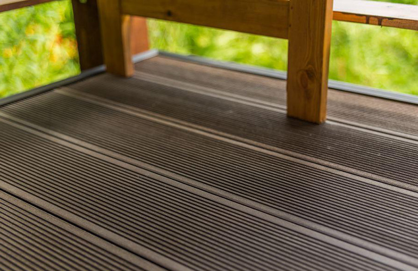 пластиковая доска для террасы